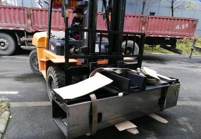 綿陽(yáng)叉車(chē)出租:1-10噸;大型設(shè)備搬運(yùn)安裝,佳禧工程搬遷值得